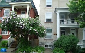 Australis Guest House